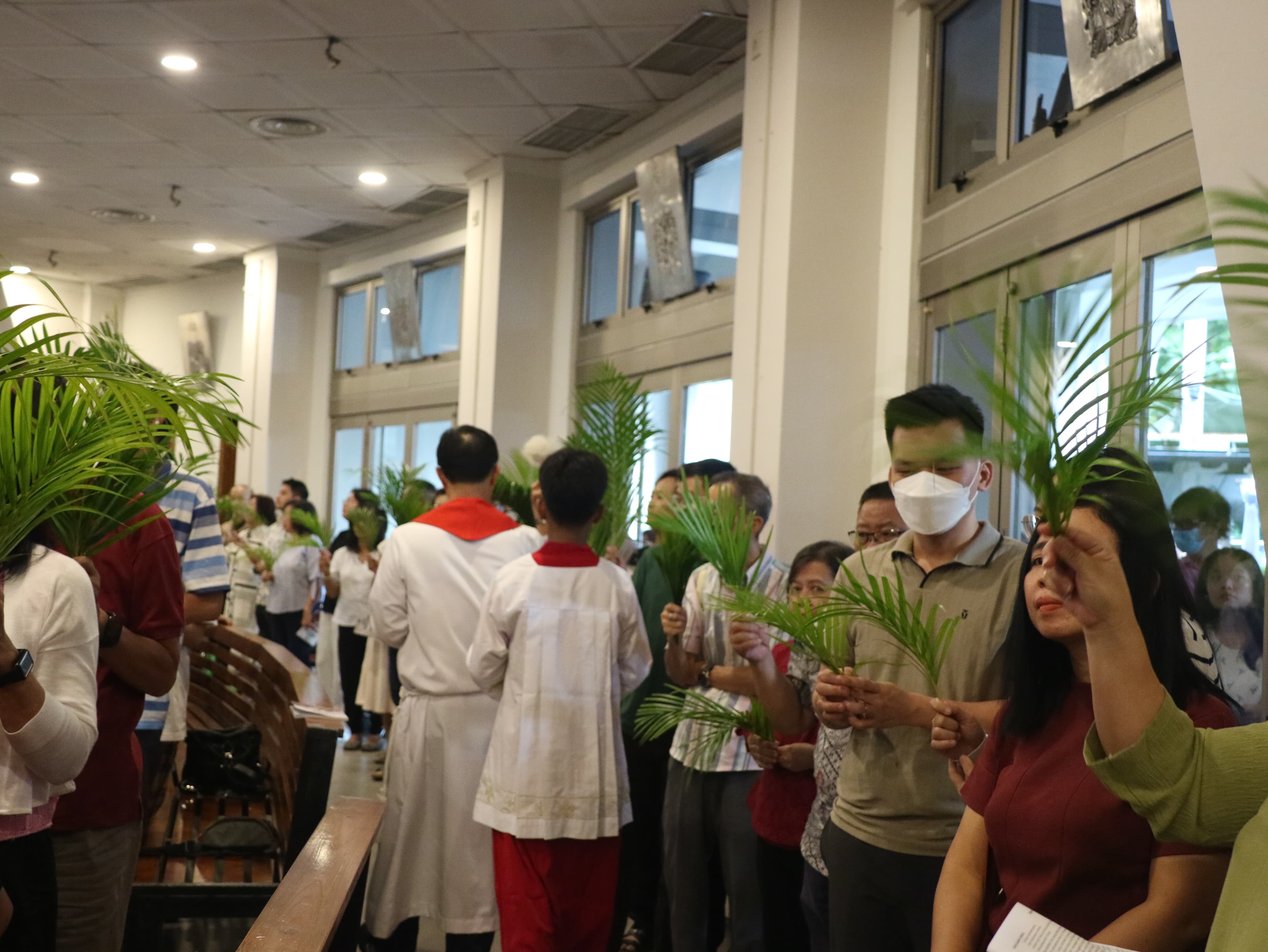 Suasana umat yang mengikuti misa minggu palma. (KOMSOS/David)